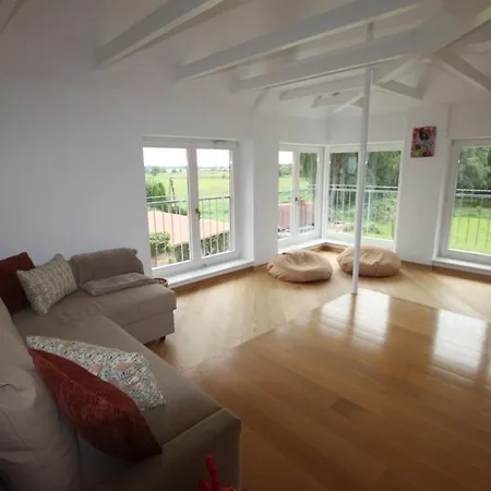 Semesterbostad Landvilla Peenesicht Pritzier